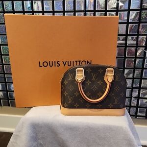 Louis Vuitton Mini Bag in Brown Monogram